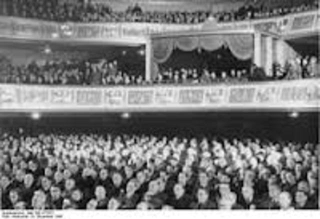 People's Congress and GDR consitution