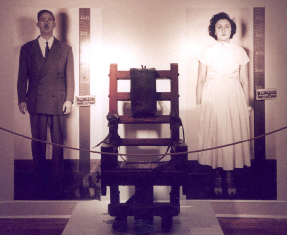 Rosenbergs executed