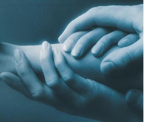 TRATO CARIÑOSO Y COMPRENSIVO CON LOS PACIENTES