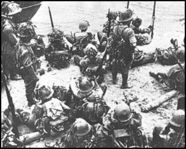 Japanese reinforce in New Guinea