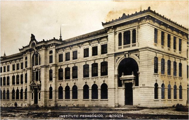 Se creò el Instituto Pedagògico Nacional Para instituras de Bogota