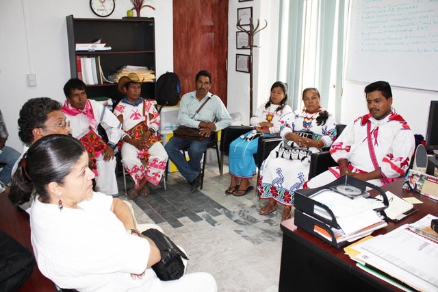 Seminario-Taller regional sobre Educación e Información en Medio Ambiente, Población y desarrollo humano susutentable,Santiago de Chile.