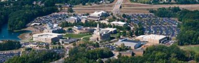 USI is founded, becoming the fasted growing state university in Indiana.