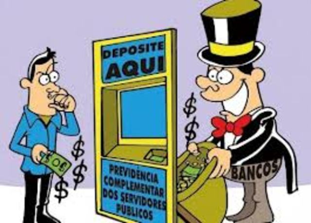 Dispõe sobre o Regime de Previdência Complementar e dá outras providências.