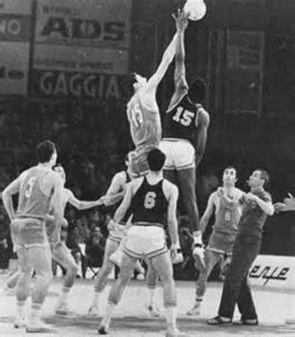 el baloncesto en Yugoslavia.