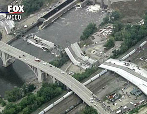 Minneapolis Bridge Collapes