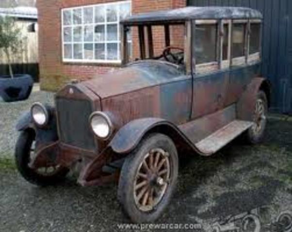 Isaac Peters photographs the burned grey Dort