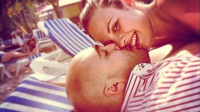 La pareja disfruta de un viaje romántico en Miami