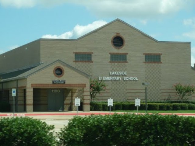 Going to Lakeside School