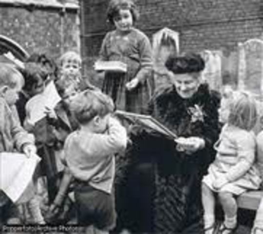 maria  Montessori.