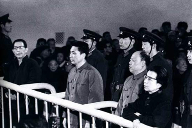 Trial of Gang of Four - Rise of the moderates