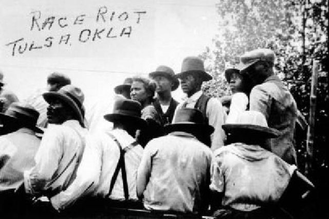 Race riots and lynchings claim hundreds of lives