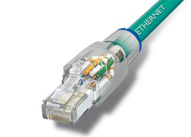Robert M. Metcalfe desarrolla Ethernet