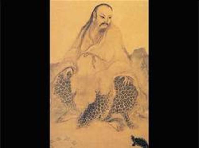 Fu Xi creates bookcase