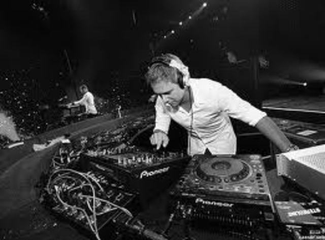 Armin como Productor