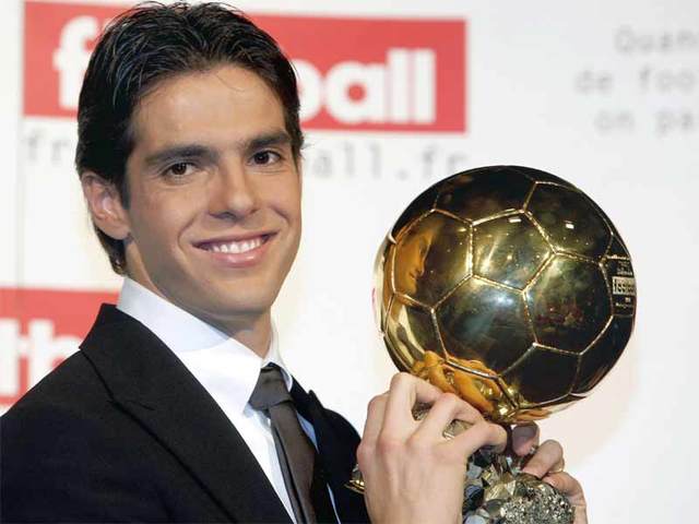 Kaká elegido el mejor jugador del mundo por la FIFA