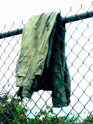 Jem, Scout, and Dill try to see Boo