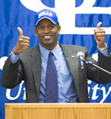 Turner Gill Becomes the 23rd Coach of the Buffalo Bulls