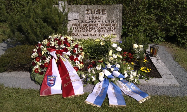 Zmarł Zuse.