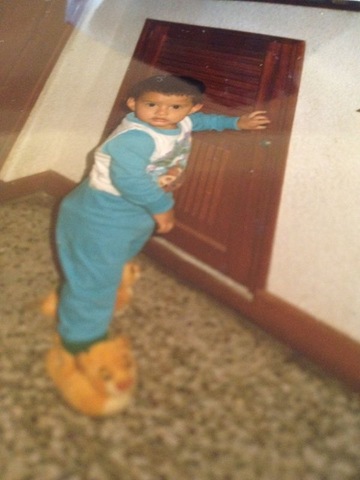 NACIMIENTO DE CARLOS CRISTALES