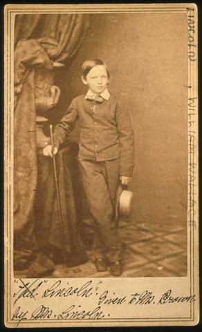 Third child, Wiliam Wallace Lincoln was born.