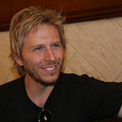 Timeline: biografia noel shajris