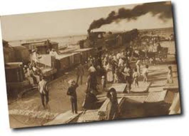 1933 – La Real Sociedad de Estadística instituye la Sección de Investigación Industrial y Agrícola.