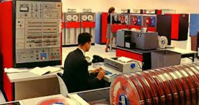 Computadoras con cinta magnetica ( UNIVAC)