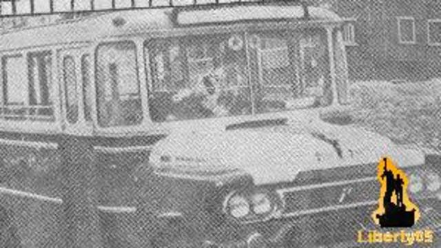 Attack against a bus carrying Palestinians by Phalange party