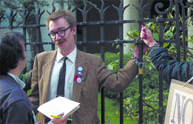 Se publica el libro "Homosexualidad en Argentina"