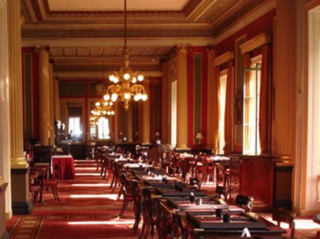 Regreso a Londres y vuelta al Reform Club