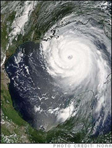 Hurricane Katrina Reaches U.S. Gulf Coast