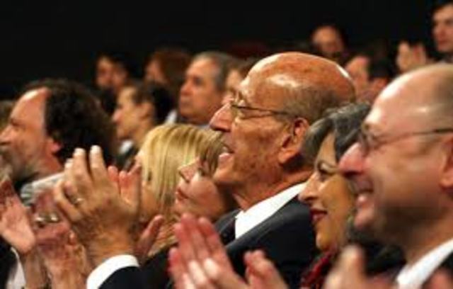 La tecnología computacional intenta adaptarse para un uso más comercial.