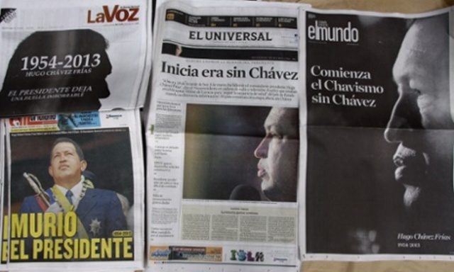 Hugo Chavez's coffin moves through Caracas