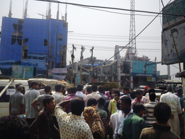 Death toll in Bangladesh factory collapse reaches 950