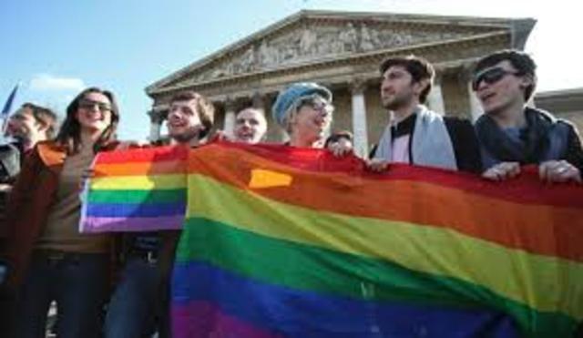 France Becomes 14th Nation to Approve Same-Sex Marriage
