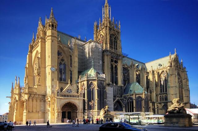 Départ de Raynal pour Francfort