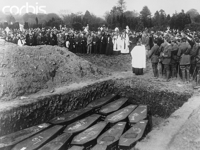 Mass funeral held for Lusitania victims outside of Queenstown.
