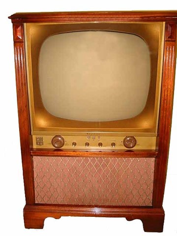 1961 Magnavox Model U302 TV