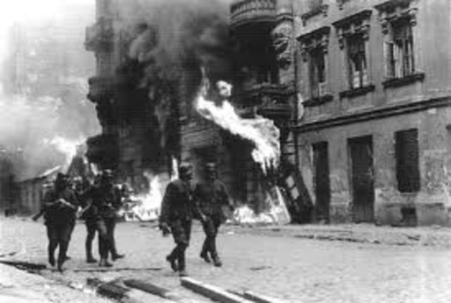 The Germans captured Warsaw from the Russians