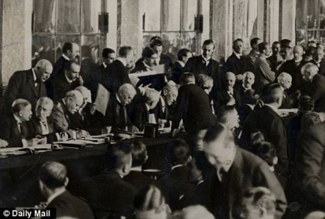 Signing of the Treaty of Versailles