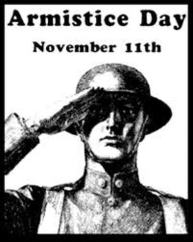 The Armistice is signed at 5.00am and comes into effect at 11.00am.