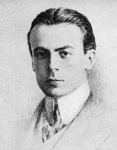 Andrei Nikolaevitch Belozersky isolates pure DNA for the first time.