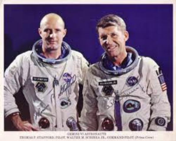 Dec. 15 -	Walter Schirra and Thomas Stafford, in their Gemini 6 spacecraft, make the first space rendezvous with Gemini 7.