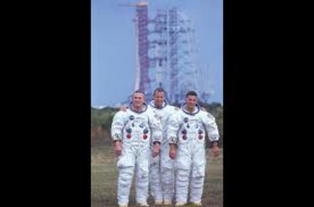 Frank Borman, James Lovell, and William Anders begin the first manned journey from the Earth to the Moon.