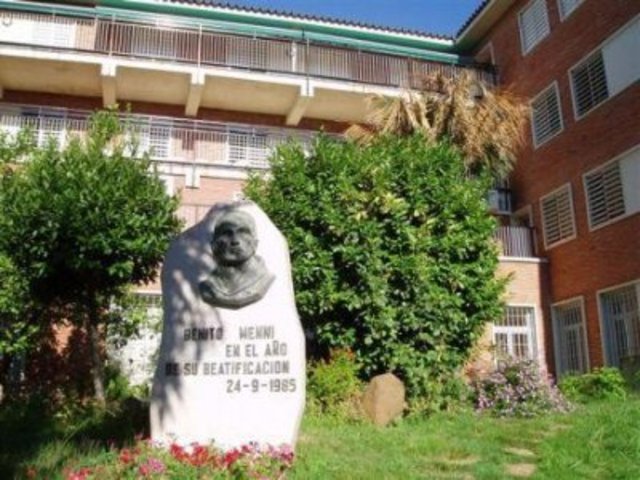 ENROLLMENT IN A "CENTRE DE DIA"