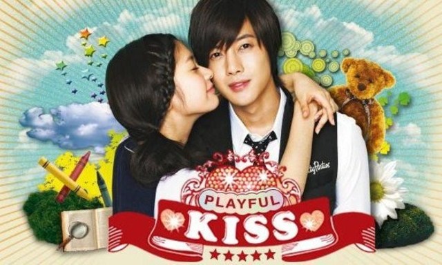 se emite playful kiss