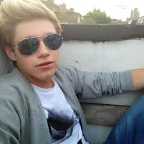 Niall Horan was born.