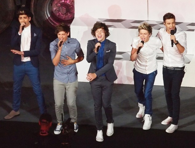 Perform at London 2012 Olympic Closing Ceremony