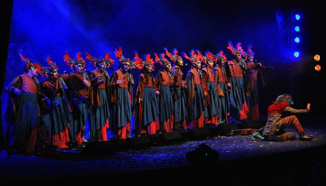 En 2013 la murga no participo del carvanal y realizó una serie de presentaciones por Argentina.